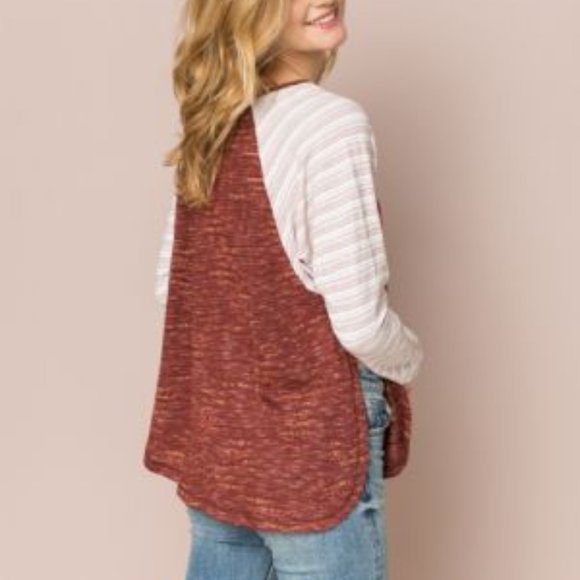 Hem & Thread Flowy Raglan Top - Picture 4 of 8